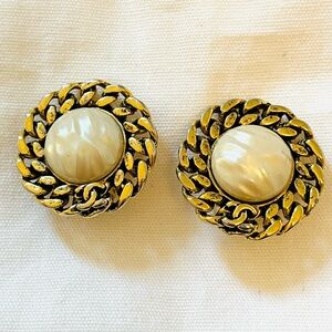 Chanel Gold & Pearl Clip-on Earrings